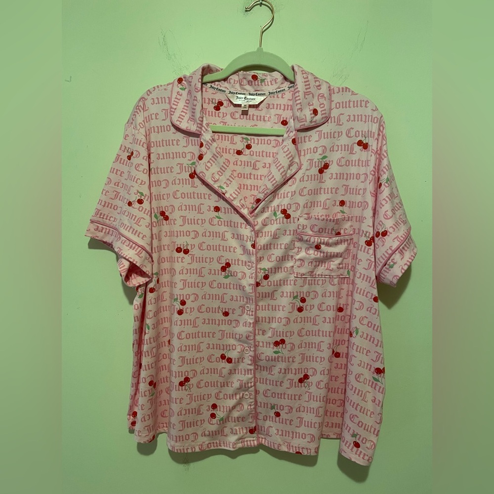 Juicy Couture 2X PJs Cherry Print Pink Shirt/Shorts. Soft Poly/Spandex Blend.